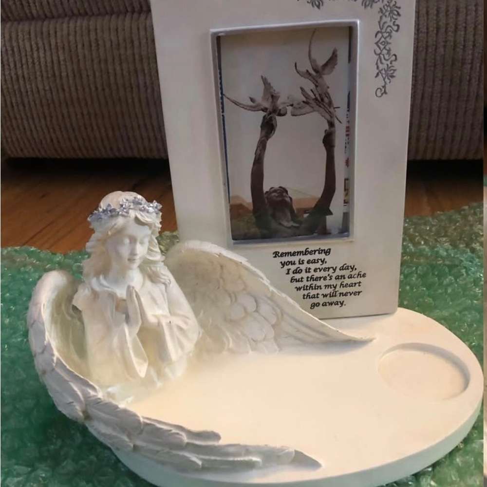 The Angel Of “Remembering” Photo Frame Tea light Candle Holder Figurine 8.5"